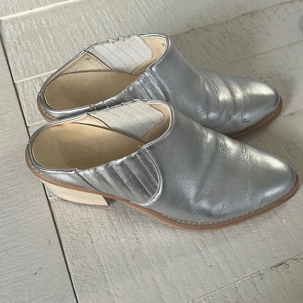 Silver Nordstrom rack clogs